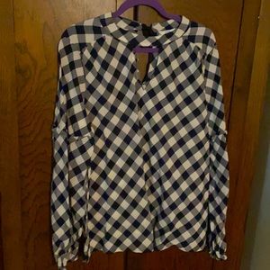 Crown and Ivy navy gingham check top